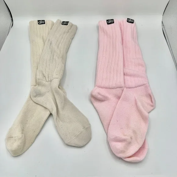 ALO Bundle Magenta Unisex Throwback Socks, Bone, and Powder Pink Scrunch  Socks is available for purchase on au PAY Market - Imported Goods Online  Store Co.Ltd. | au PAY Market - Online